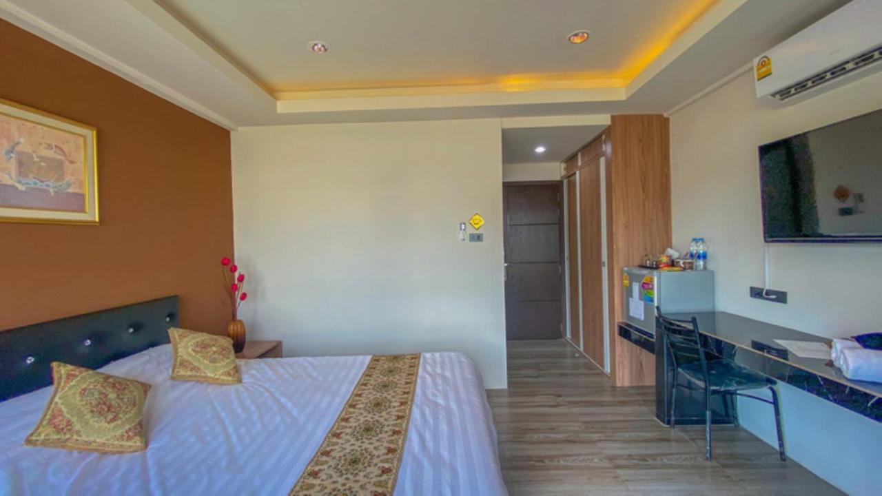 Plearnwan Deluxe Mansion Hotel Bangkok Bagian luar foto